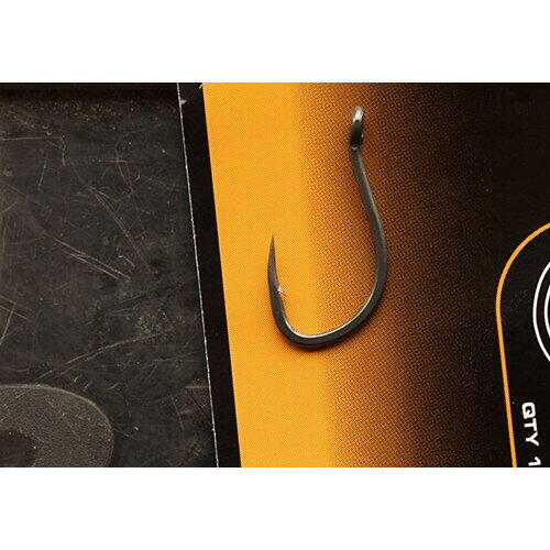 FOX CARLIG ARMAPOINT STIFF RIG BEAKED NR.6/10BUC