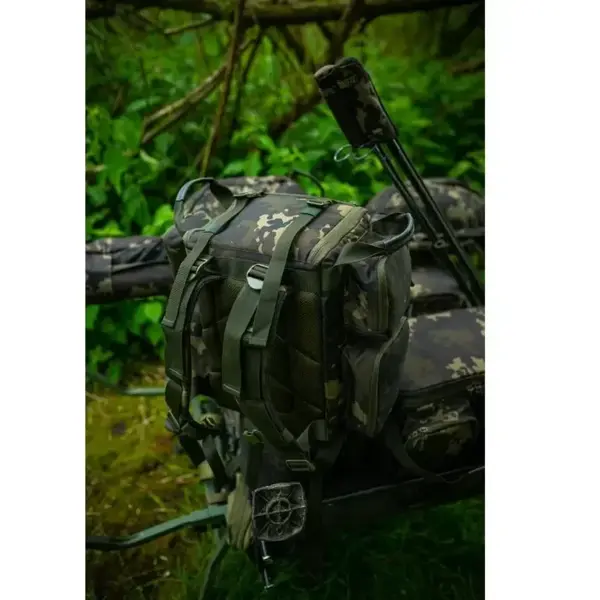 KORDA RUCSAC COMPAC 45 DARK KAMO 45LT