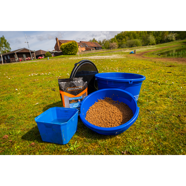 PRESTON INNOVATION GALEATA BUCKET BLUE 13L
