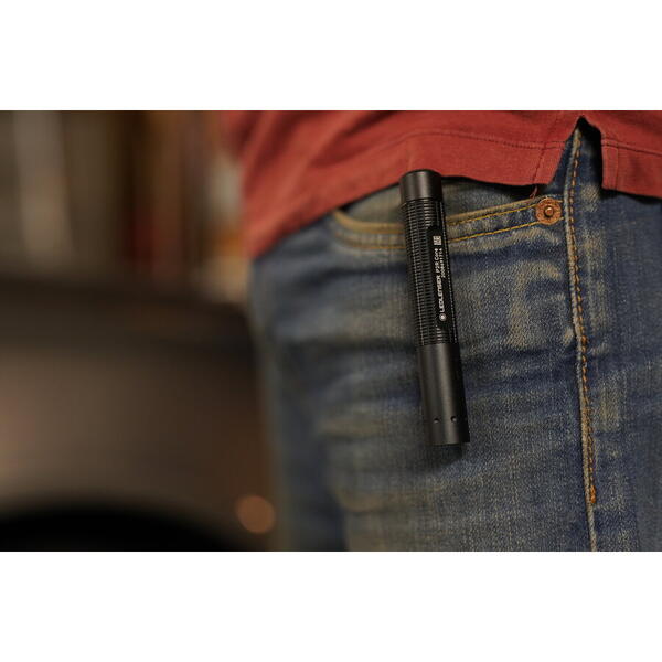 LEDLENSER LANTERNA P2R BLACK_BOX 200LM/LI-ION + CABLU USB