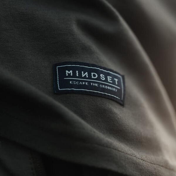 KORDA TRICOU MINDSET MINIMAL TEE DARK OLIVE MAR.L